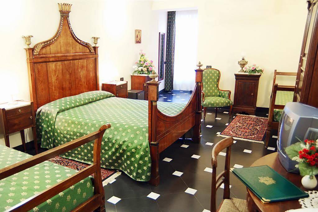 Palazzo Vescovile Hotel Noli Kültér fotó